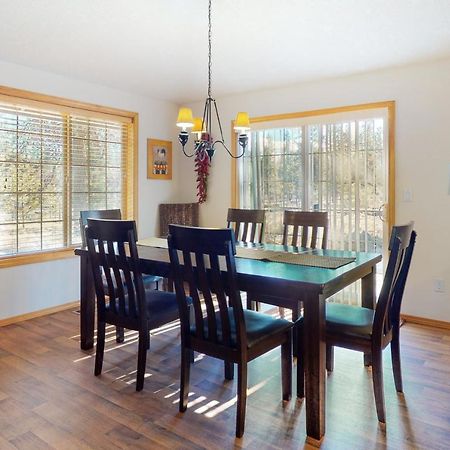 Mt Rainier Lane 07 | Discover Sunriver Exterior photo