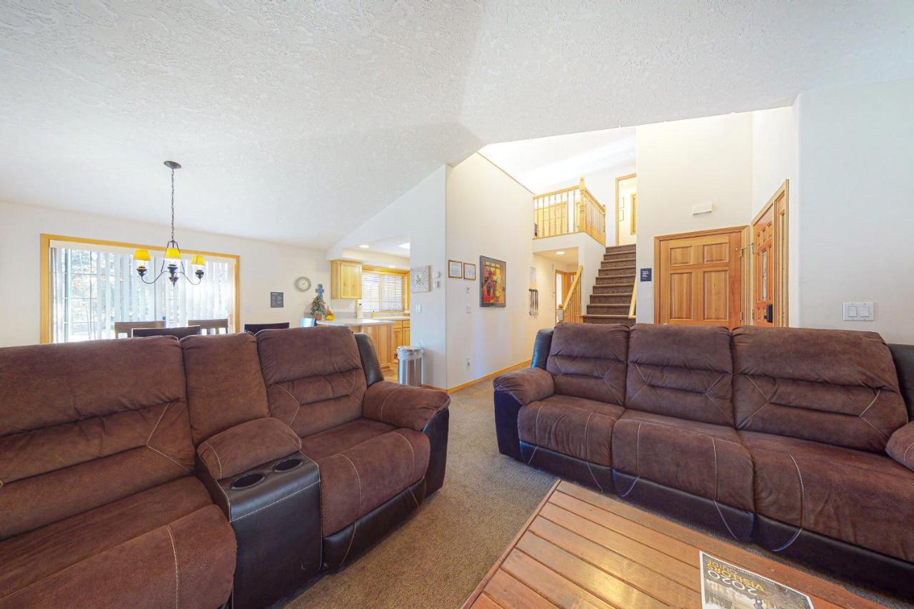 Mt Rainier Lane 07 | Discover Sunriver Exterior photo