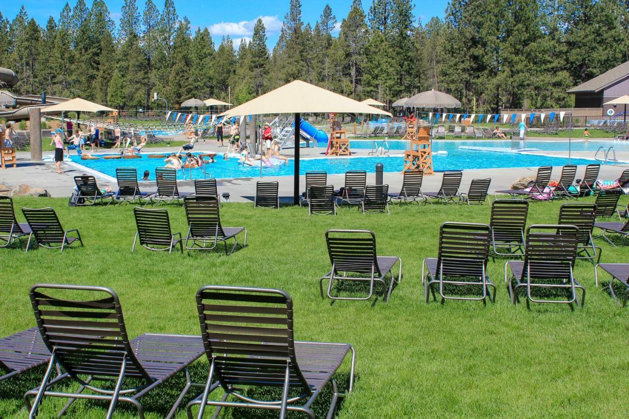 Mt Rainier Lane 07 | Discover Sunriver Exterior photo