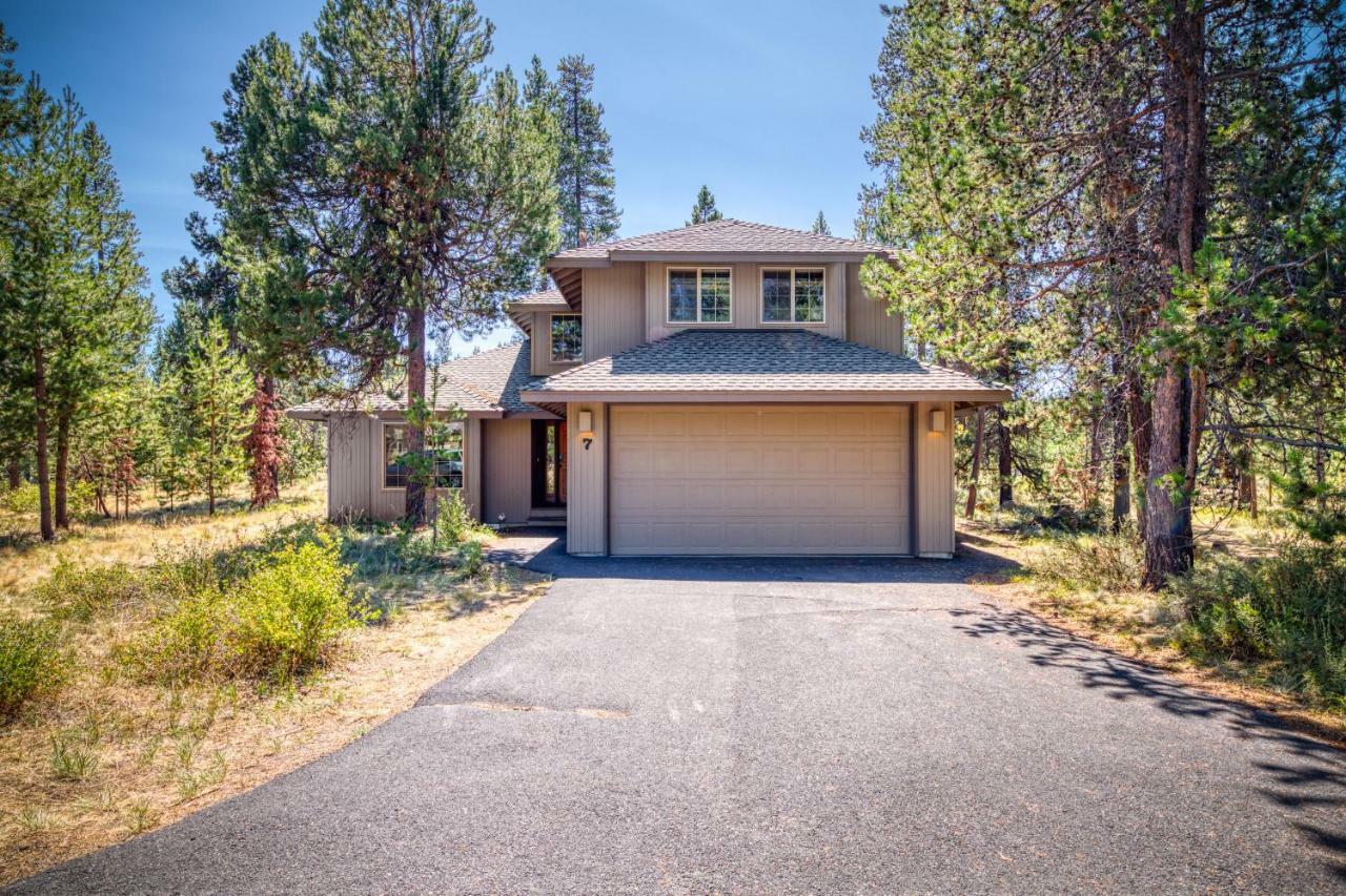 Mt Rainier Lane 07 | Discover Sunriver Exterior photo